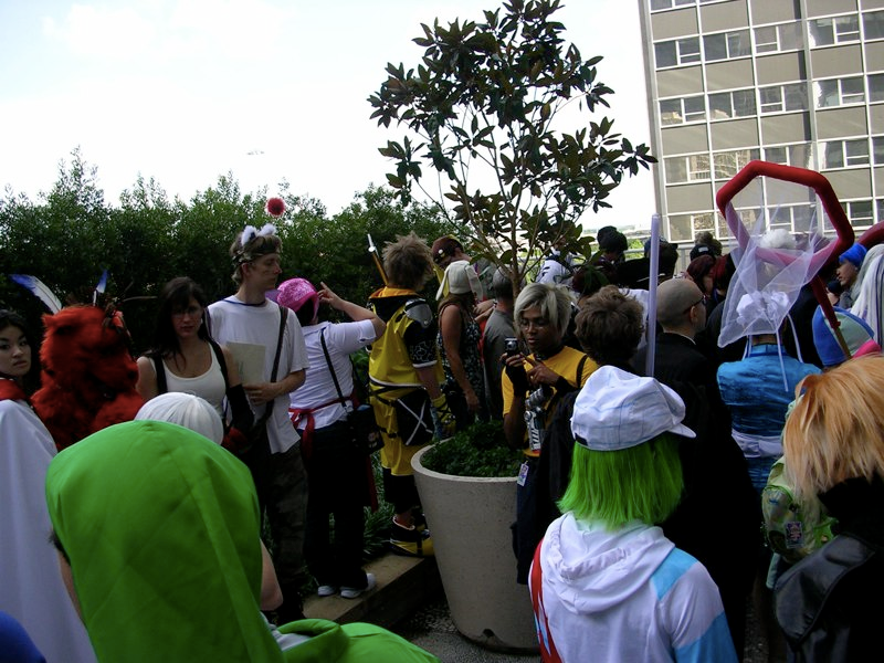 Illustration for article titled Video Game Cosplay Record Brutally Beaten